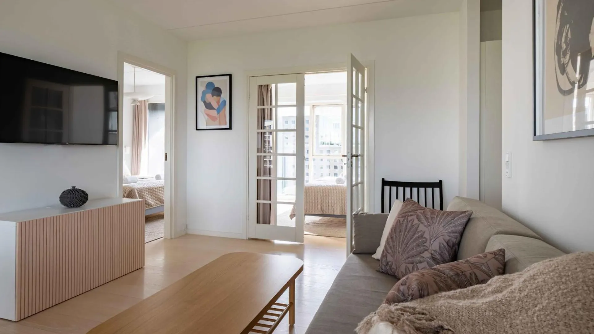 Stylish 3Br Apartment W Two Balconies Copenhagen