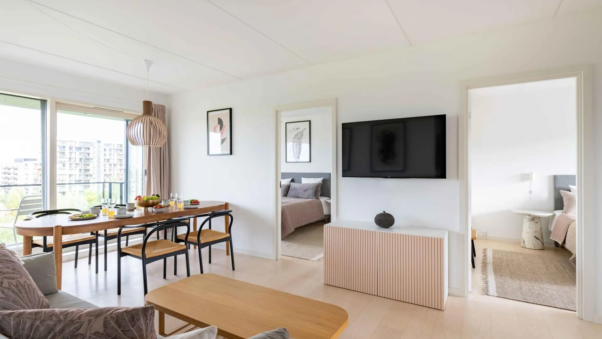 Stylish 3Br Apartment W Two Balconies location